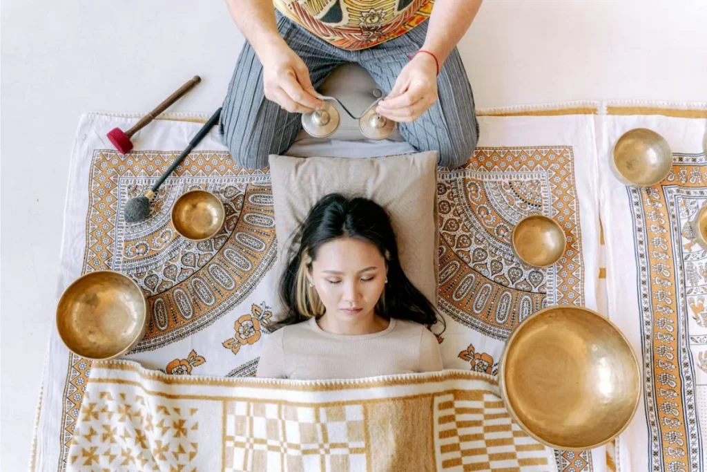 SOUND BATH SOUND THERAPY