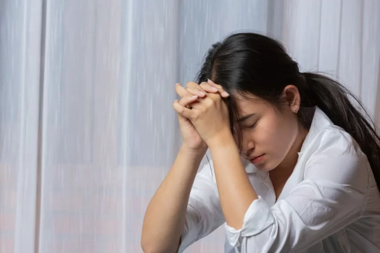 Read more about the article Mental Breakdown adalah Hasil dari Beban Emosional, Ini 8 Cara Mengatasi yang Komprehensif