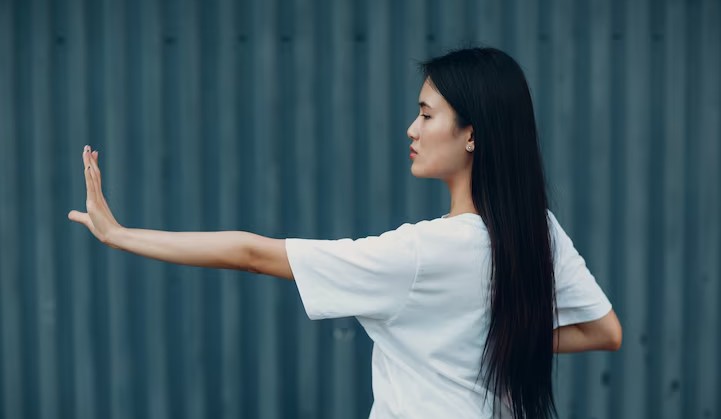 Read more about the article Manfaat Qigong, Seni Latihan Tubuh untuk Ciptakan Kesembangan