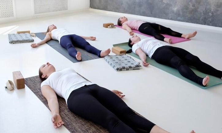 manfaat yoga nidra