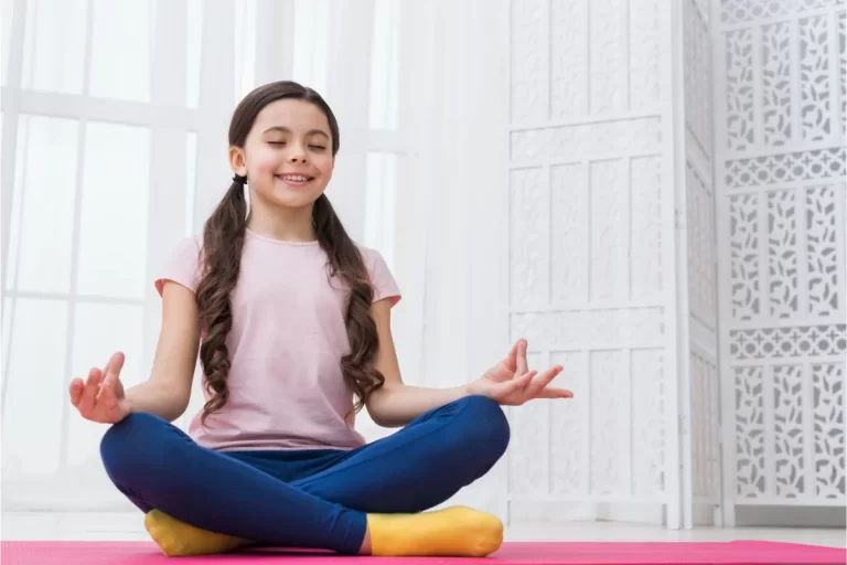 Read more about the article Manfaat dan Cara Mindfulness untuk Anak, Mengembangkan Ketenangan dan Konsentrasi sejak Dini