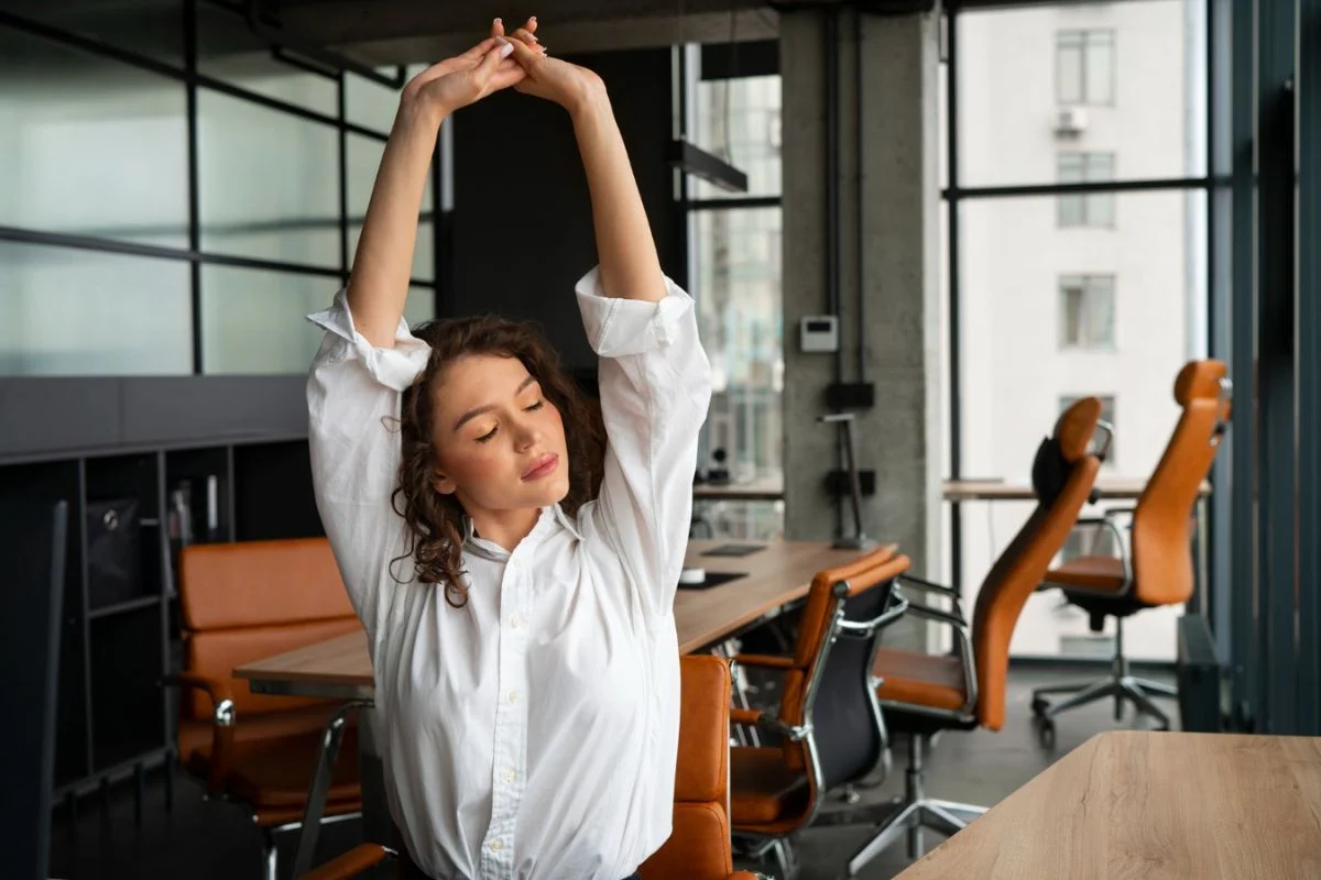 You are currently viewing 7 Cara Menghilangkan Capek Kerja setelah Seharian Bekerja