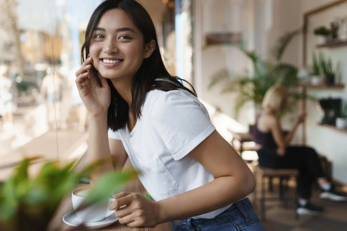 You are currently viewing 6 Manfaat Senyum untuk Kesehatan Mental: Satu Senyuman, Banyak Dampak Positif