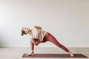manfaat yoga untuk sakit punggung 2
