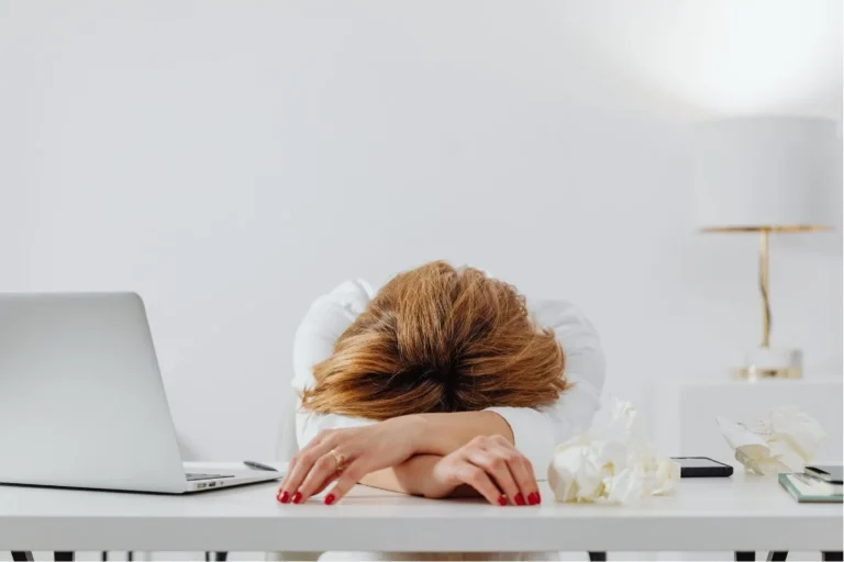Read more about the article Emotional Burnout: ketika Lelah Itu Tak Pernah Hilang
