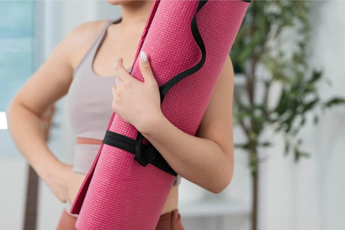 Read more about the article 7 Langkah Persiapan Sebelum Yoga agar Latihan Lebih Optimal