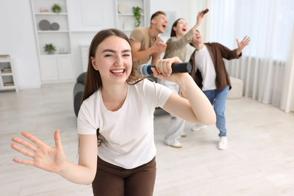 Read more about the article People Pleaser adalah Kebiasaan Menyenangkan Orang Lain yang Diam-Diam Mengorbankan Diri Sendiri